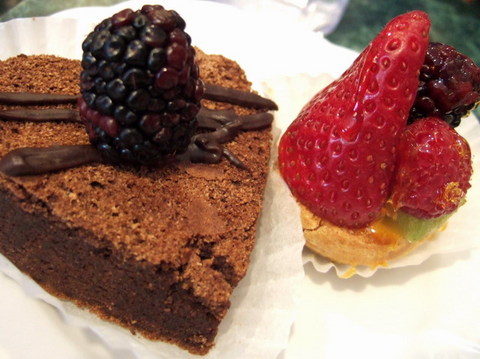 brownie , fruits tart